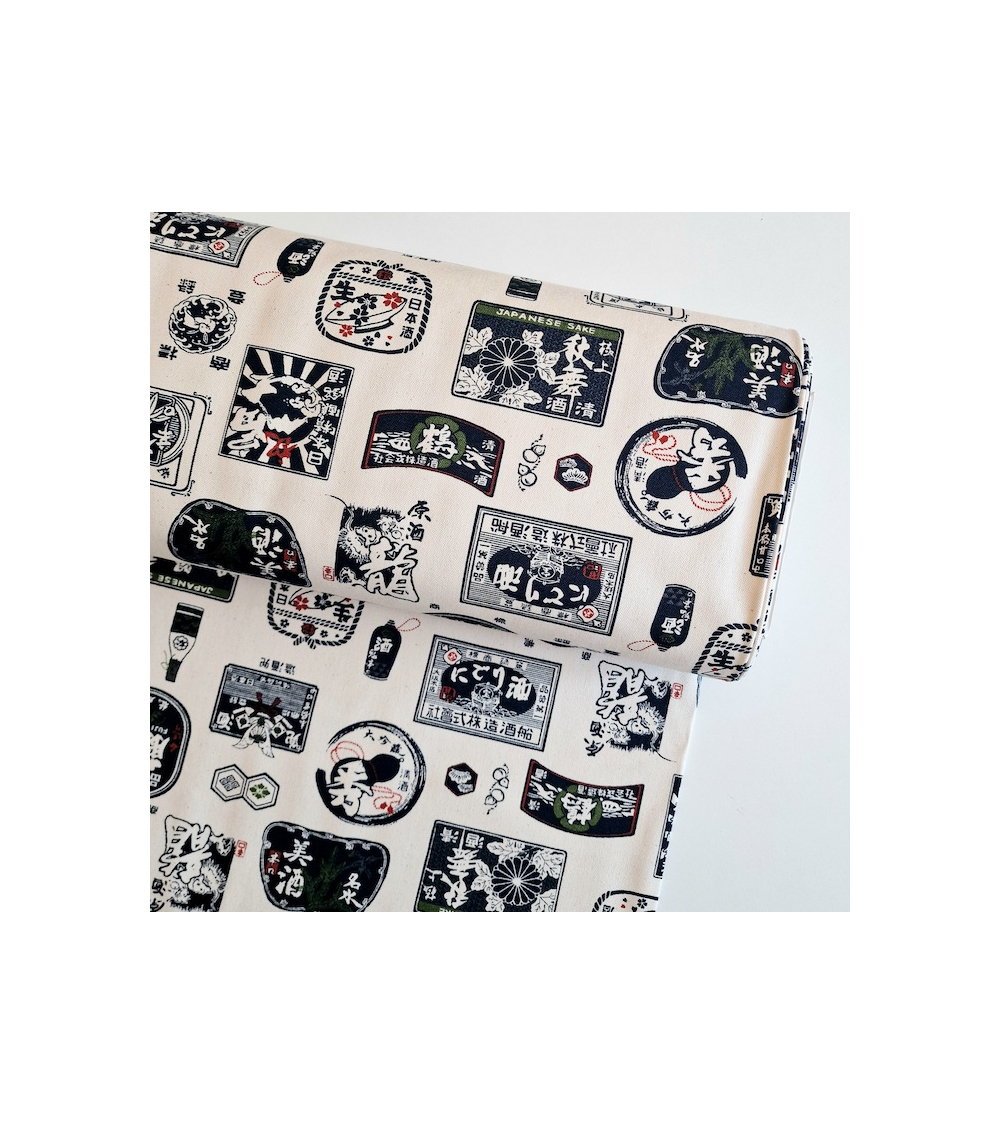 Japanese canvas fabric 'Sake' in natural white. 100% cotton.