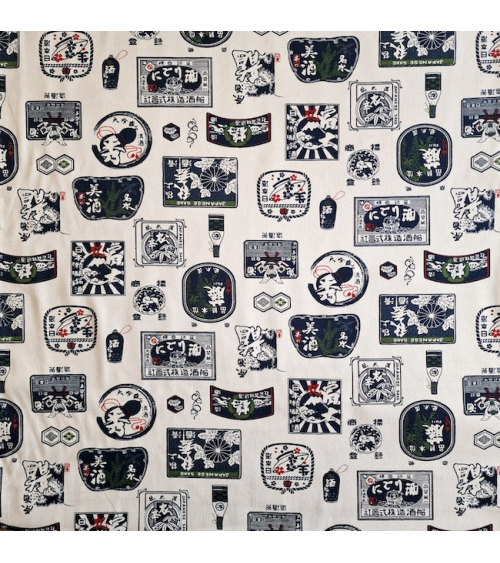 Japanese canvas fabric 'Sake' in natural white. 100% cotton.