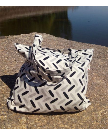Tote bag gray and black spikes zipper