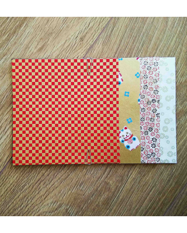 Origami paper kit. Golden, red and white. 2+2+2+2 pieces 13x13cm.
