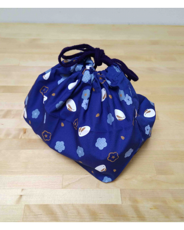 Blue bento box. Little rabbits and ume with bag.