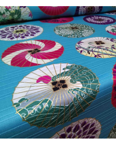 Satin de algodón Japonés. Sombrillas sobre turquesa.