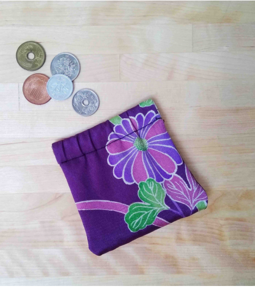 Japanese kimono silk coin purse.