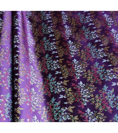 Brocado púrpura con flores multicolores (hana)