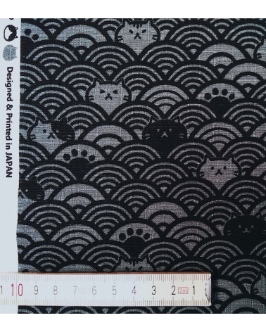 Japanese dobby fabric. Cats and seigaiha Grey.
