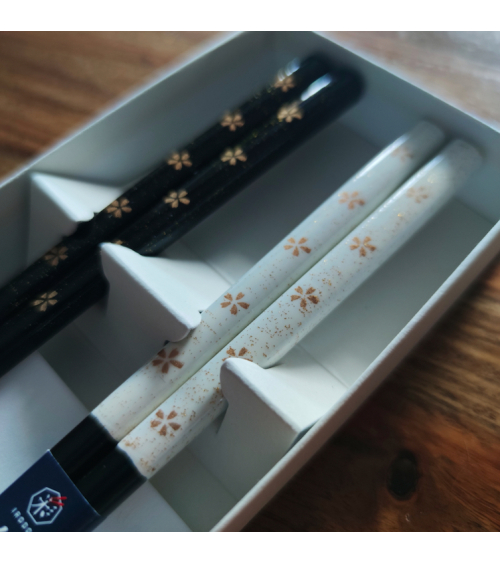 Set de regalo Palillos "Sakura Blanco y Negro"