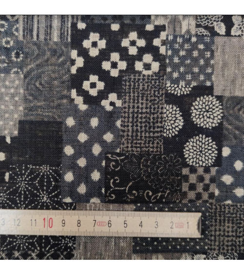 Japanese fabric Rustic Indigo. 'Boro II' in black
