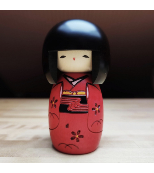 Kokeshi "Akako" con kimono rojo y obi