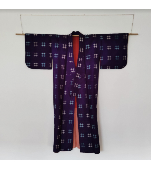 Japanese vintage meisen violet kimono with Igeta pattern. Tsumugi silk.