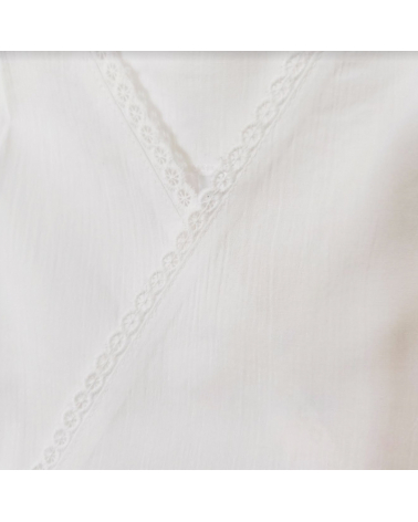 White muslin yukata underwear.