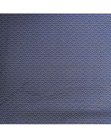Tela japonesa de algodón "seigaiha" de puntitos en azul marino.