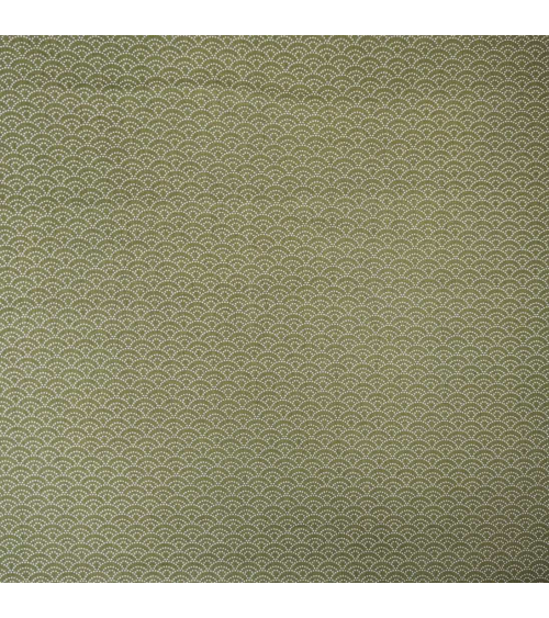 Tela japonesa de algodón "seigaiha" de puntitos en verde.