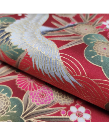 Tela japonesa de algodón de grullas en rojo con detalles en oro