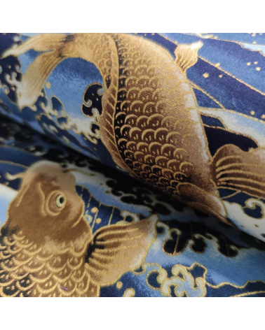 Japanese fabric 'Koi to nami' in blue.