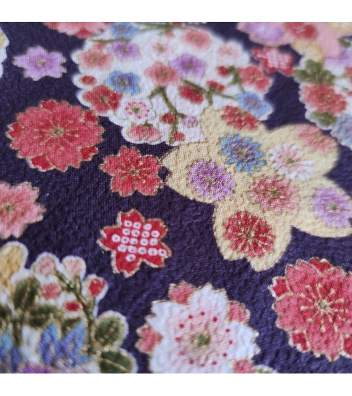 Japanese fabric 'Hanamaru' in violet in cotton chirimen.