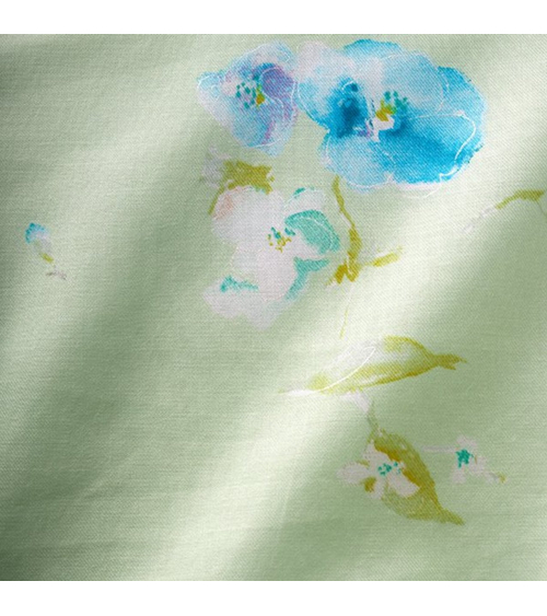 Tela  japonesa NANI IRO "New Morning" en algodón-seda en verde pálido