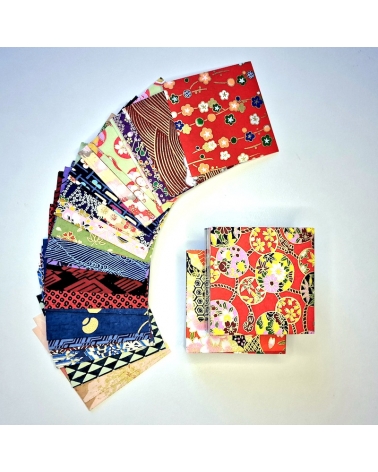 Multi-coloured chiyogami yuzen paper kit for origami 100 sheets 7,5x7,5cm