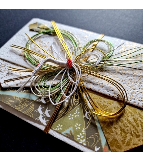 Shugibukuro. Japanese wedding gift envelope with mizuhiki knot.