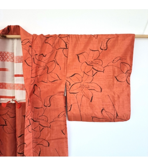 Vintage haori  (kimono jacket) in tsumugi silk in persimmon colour with flowers.