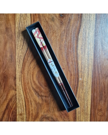 'Dragon' chopsticks in elegant gift black box