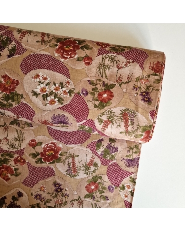 Japanese fabric "Kaiawase" with cherry red background, in 100% cotton dobby.