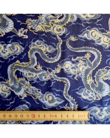 Japanese fabric 'Flying dragons' in blue. 100% cotton.