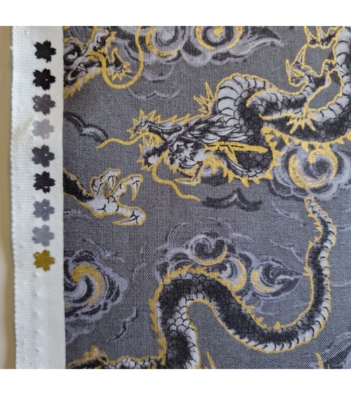 Japanese fabric 'Flying dragons' in grey. 100% cotton.
