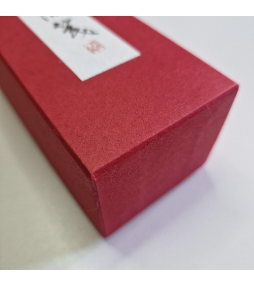 AWAGAMI gift box with washi paper scroll 'Unryu'.