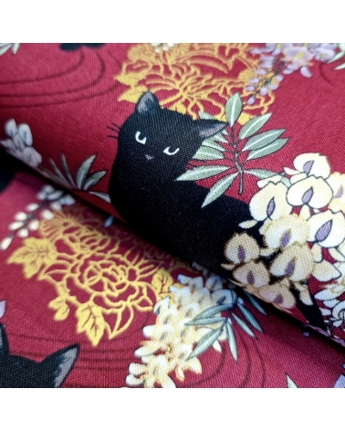 Tela japonesa. Gato negro con glicinias MINI en Rojo.