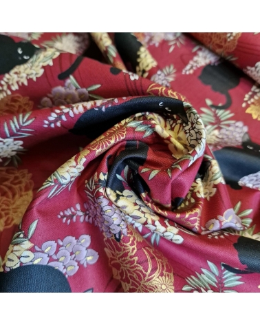 Tela japonesa. Gato negro con glicinias MINI en Rojo.