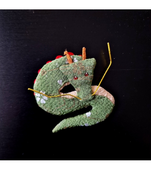 Japanese chirimen brooch ‘Dragon’.