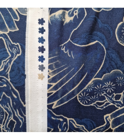 Tela japonesa "Tatoo: Halcones" en azul.