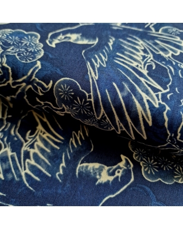Tela japonesa "Tatoo: Halcones" en azul.