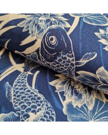 Tela japonesa "Tatoo: Carpas koi" en azul.